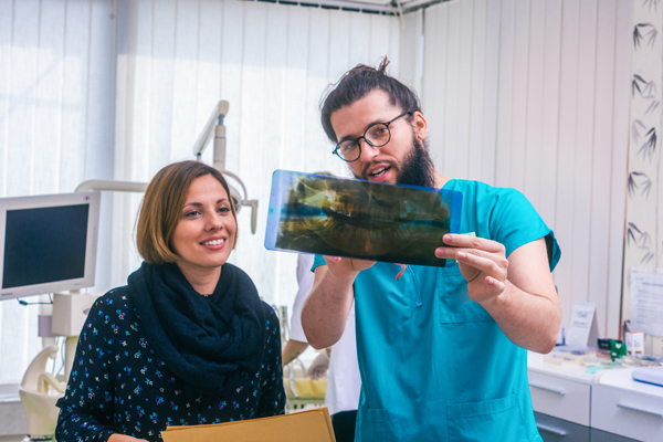 When To Visit An Emergency Dentist For Soft Tissue Injuries In The Mouth